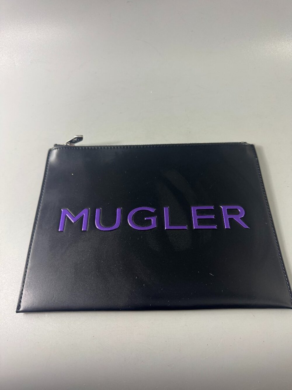 Mugler Parfums Alien Extraintense Cosmetic Pouch Bag